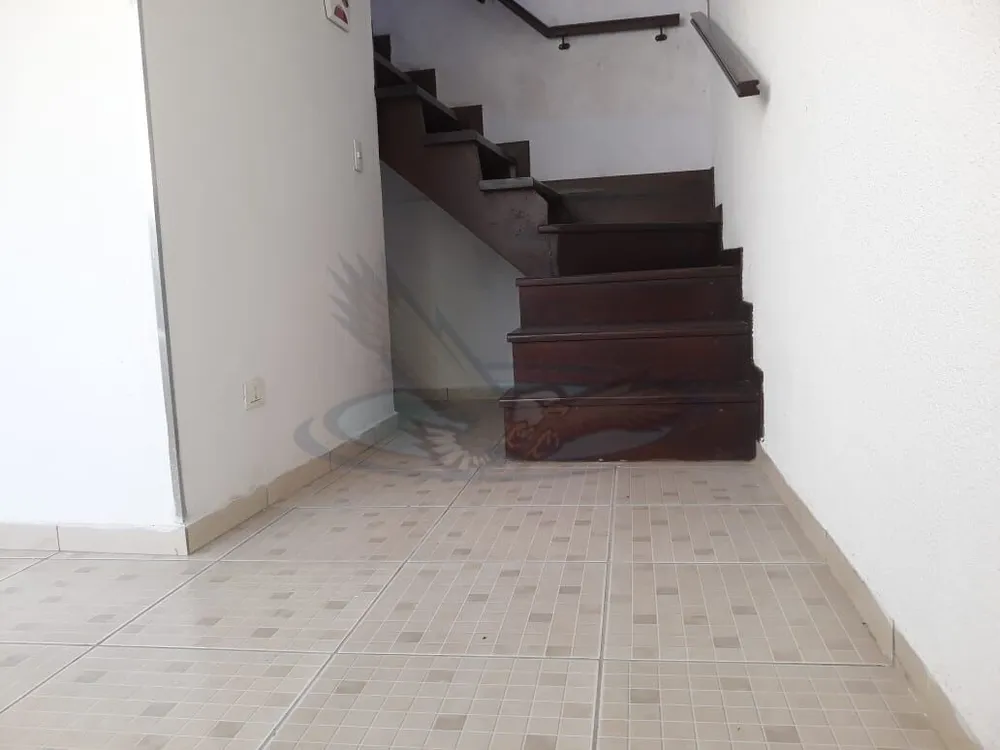 Casa, 1 quarto, 200 m² - Foto 2
