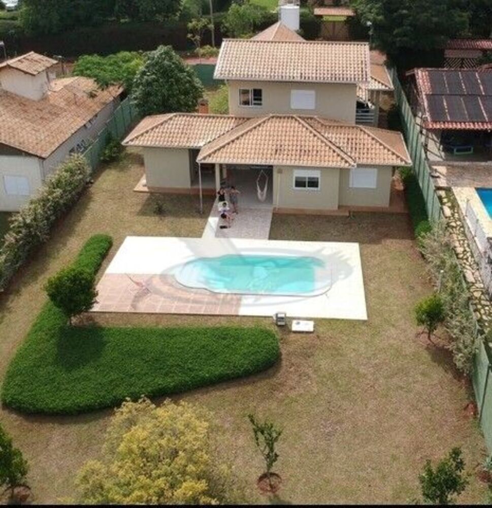 Chácara à venda com 3 quartos, 1000m² - Foto 1