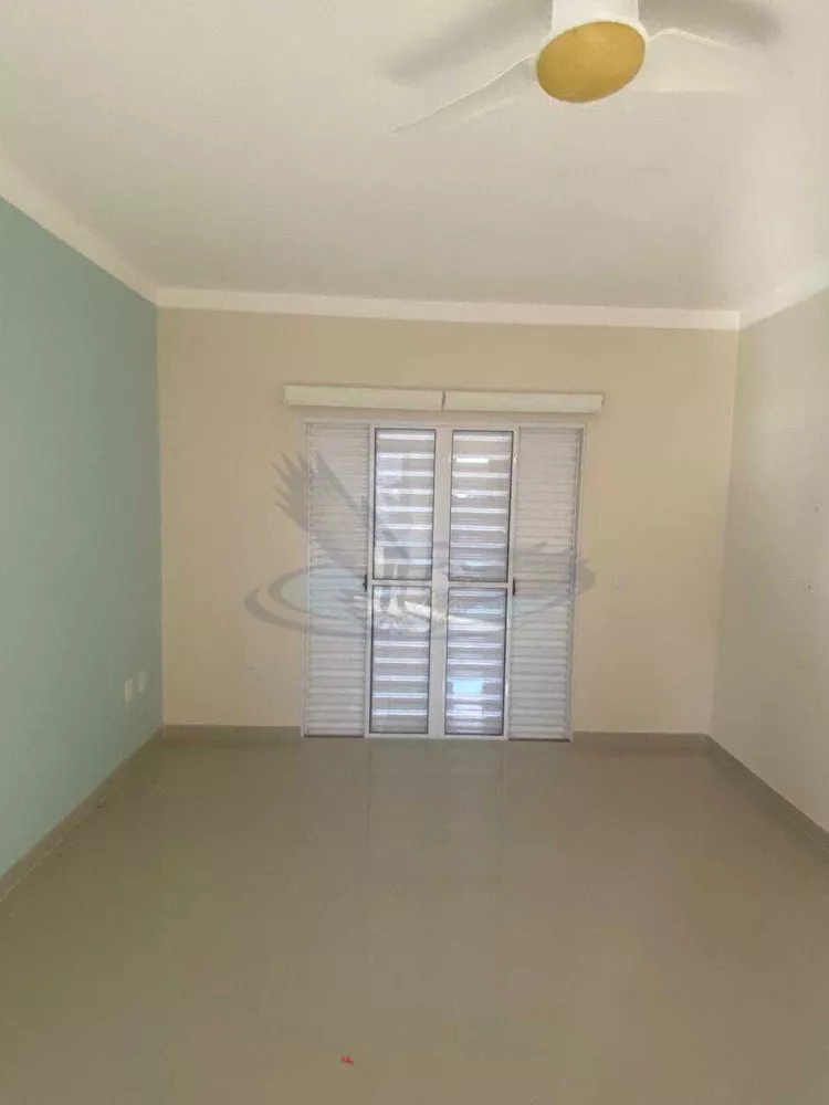 Casa, 4 quartos, 244 m² - Foto 2