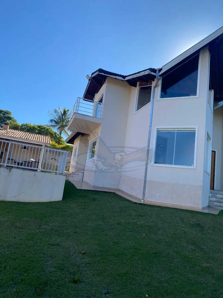 Casa, 4 quartos, 244 m² - Foto 1
