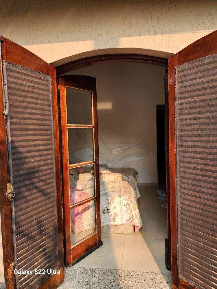 Chácara à venda com 3 quartos, 2674m² - Foto 4