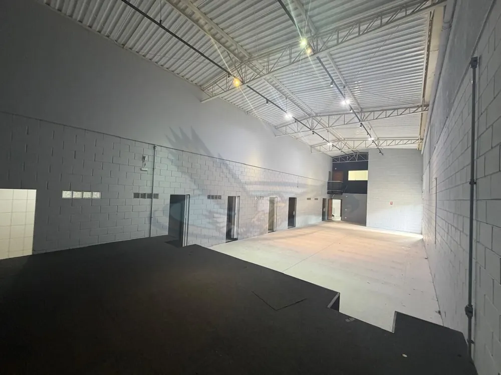 Loja-Salão, 547 m² - Foto 2