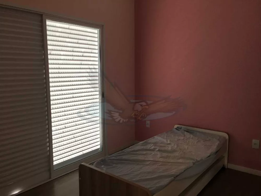 Casa, 3 quartos, 239 m² - Foto 2