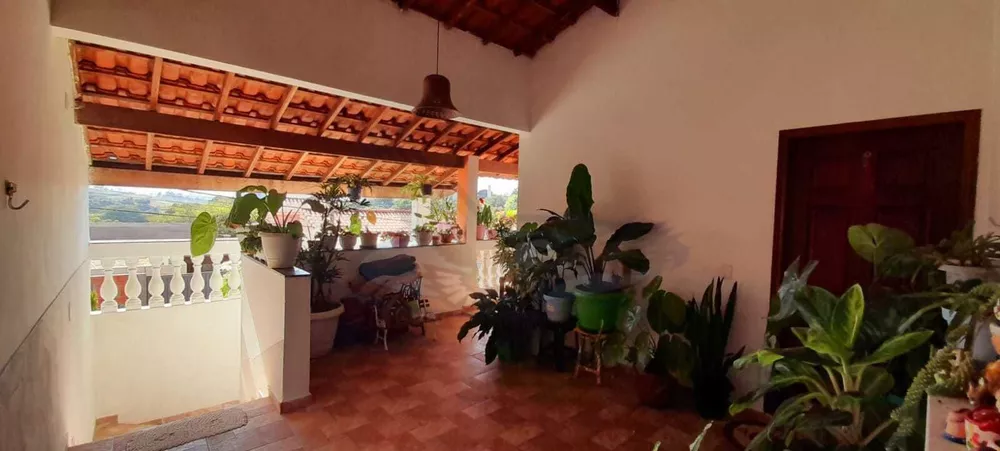 Casa, 3 quartos, 251 m² - Foto 2