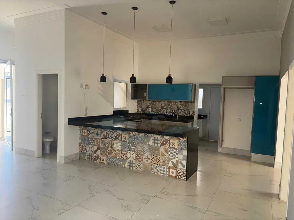 Casa, 3 quartos, 199 m² - Foto 2