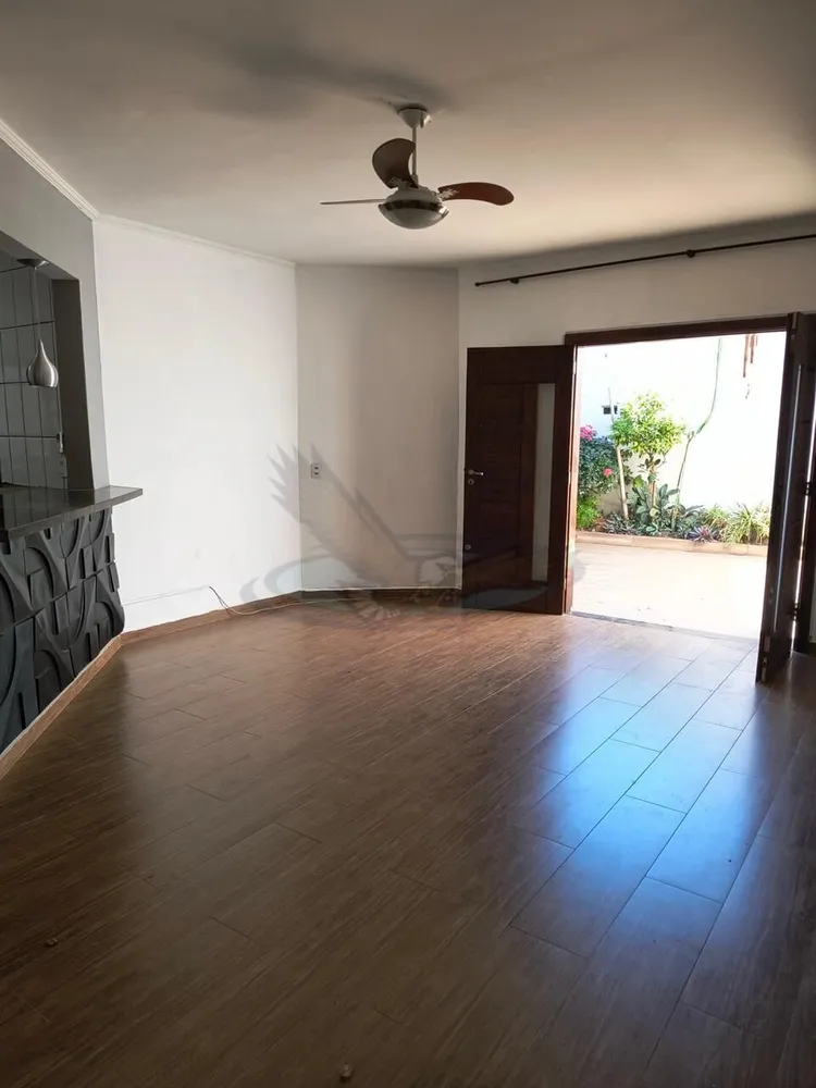 Casa, 3 quartos, 145 m² - Foto 2