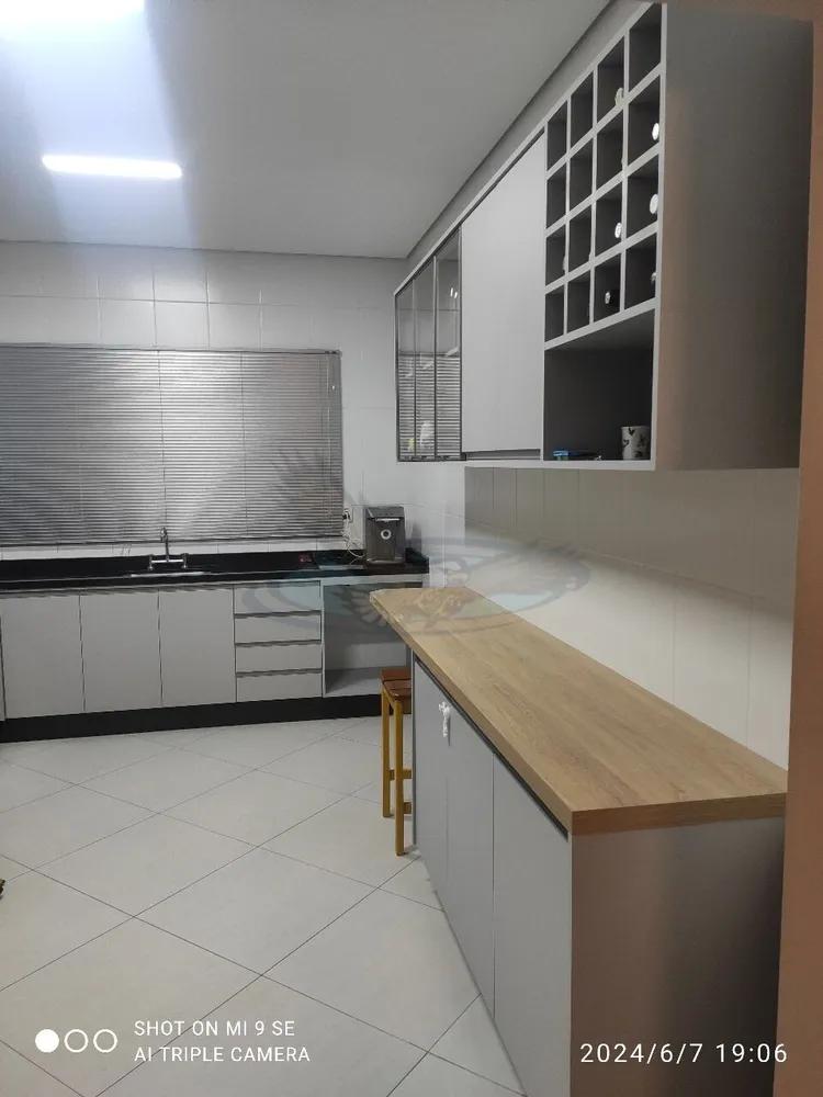 Casa, 3 quartos, 213 m² - Foto 6