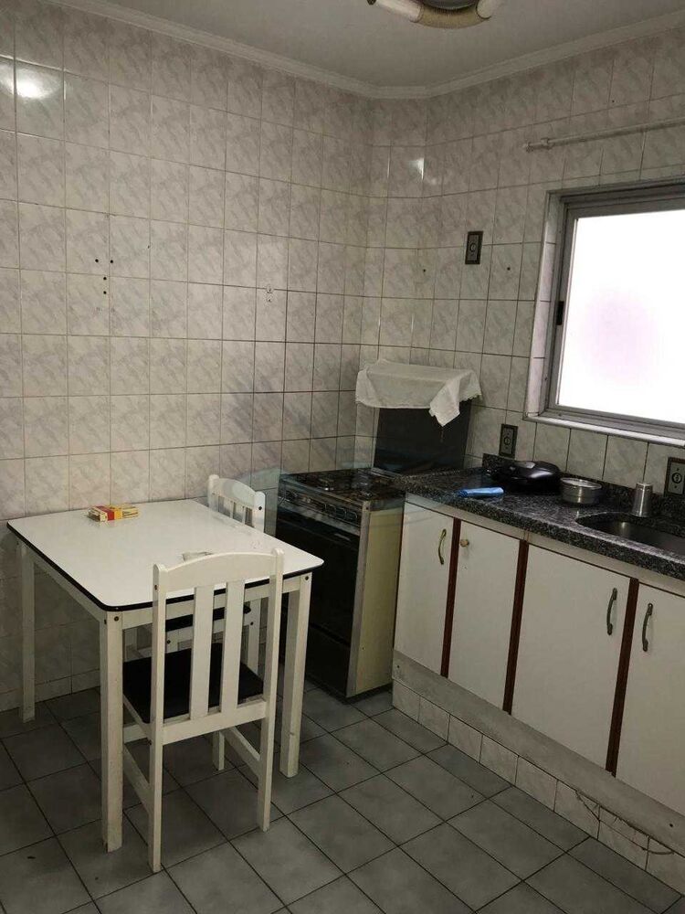Apartamento para alugar com 2 quartos, 105m² - Foto 11