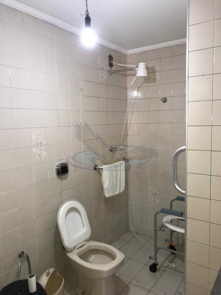 Apartamento para alugar com 2 quartos, 105m² - Foto 10