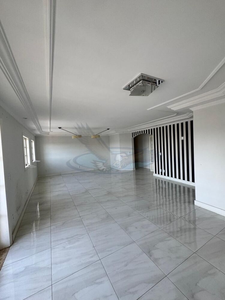 Apartamento para alugar com 3 quartos, 243m² - Foto 18