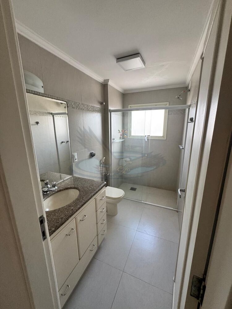 Apartamento para alugar com 3 quartos, 243m² - Foto 10
