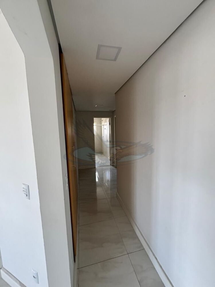 Apartamento para alugar com 3 quartos, 243m² - Foto 11
