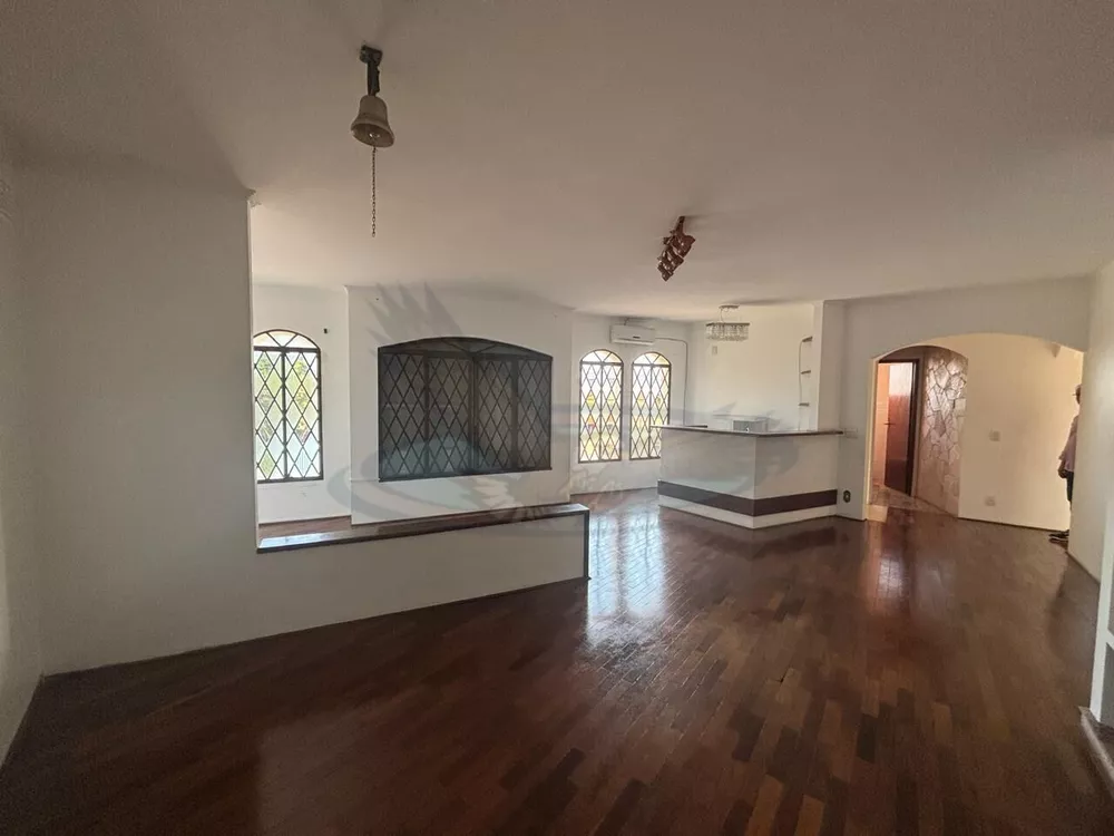Sobrado, 4 quartos, 377 m² - Foto 1