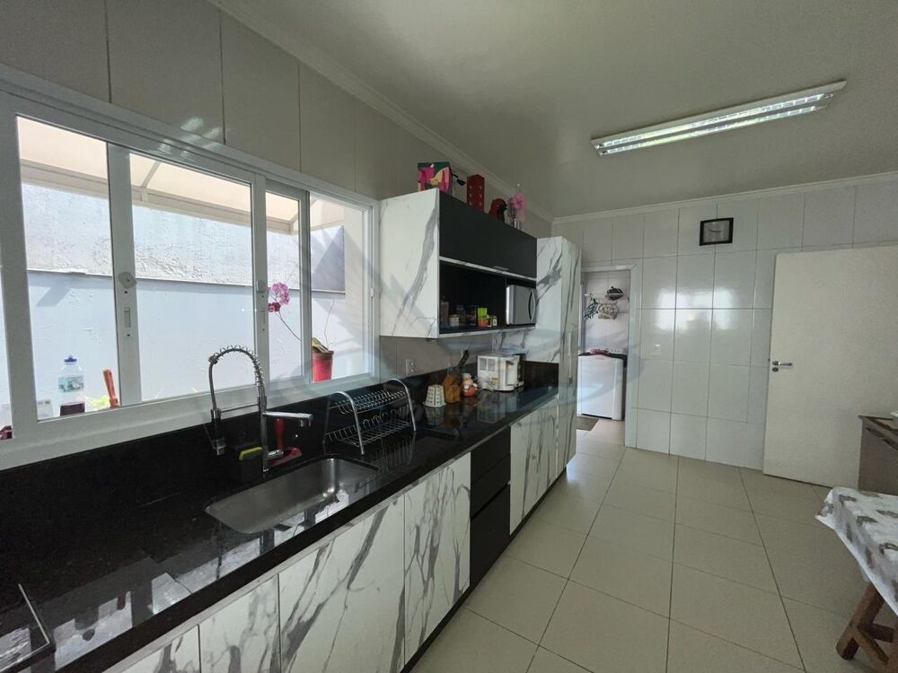 Casa, 4 quartos, 242 m² - Foto 18