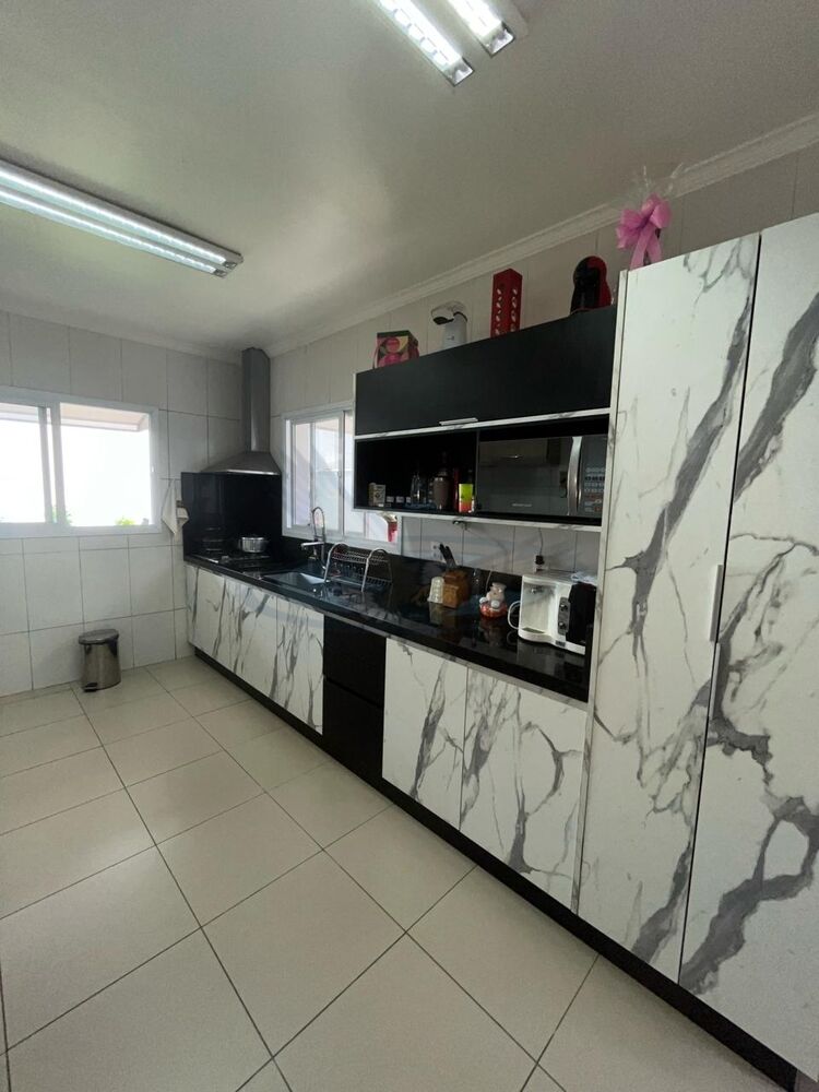 Casa, 4 quartos, 242 m² - Foto 8