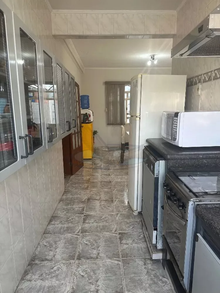 Casa, 2 quartos, 217 m² - Foto 1
