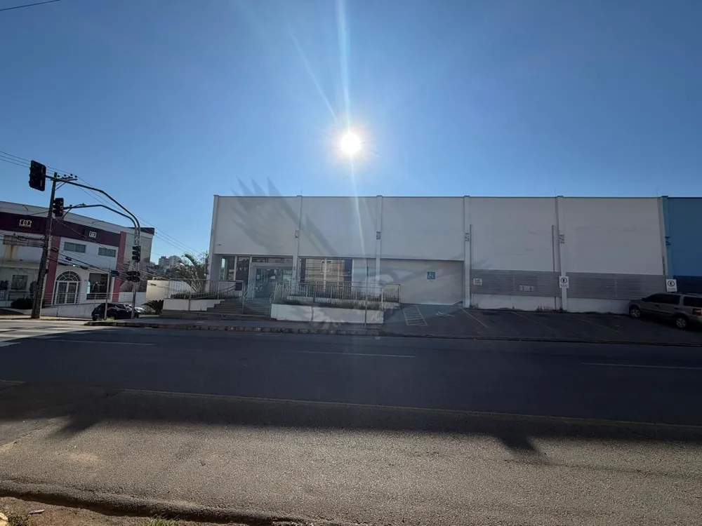 Loja-Salão, 1516 m² - Foto 1
