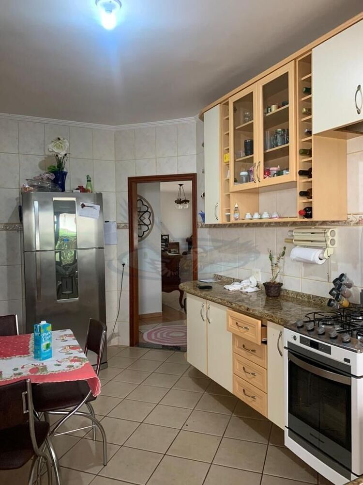 Casa de Condomínio à venda com 3 quartos, 355m² - Foto 3