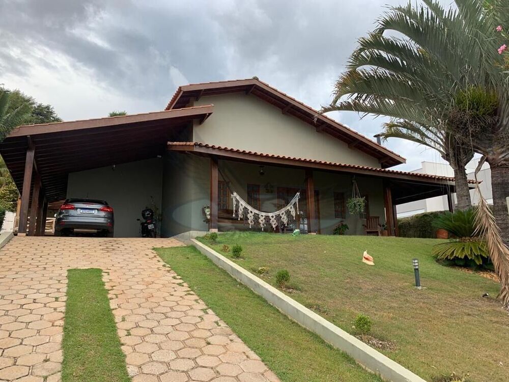 Casa de Condomínio à venda com 3 quartos, 355m² - Foto 1