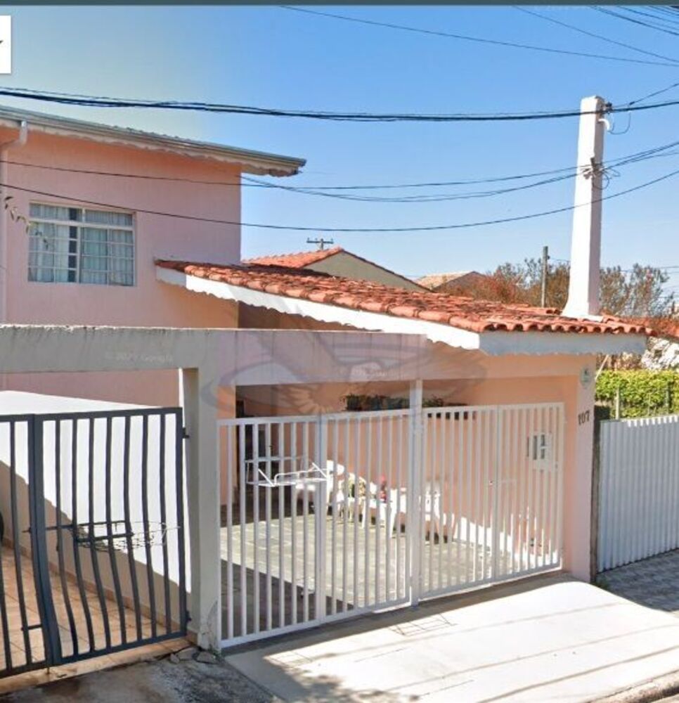 Casa à venda com 3 quartos, 81m² - Foto 1