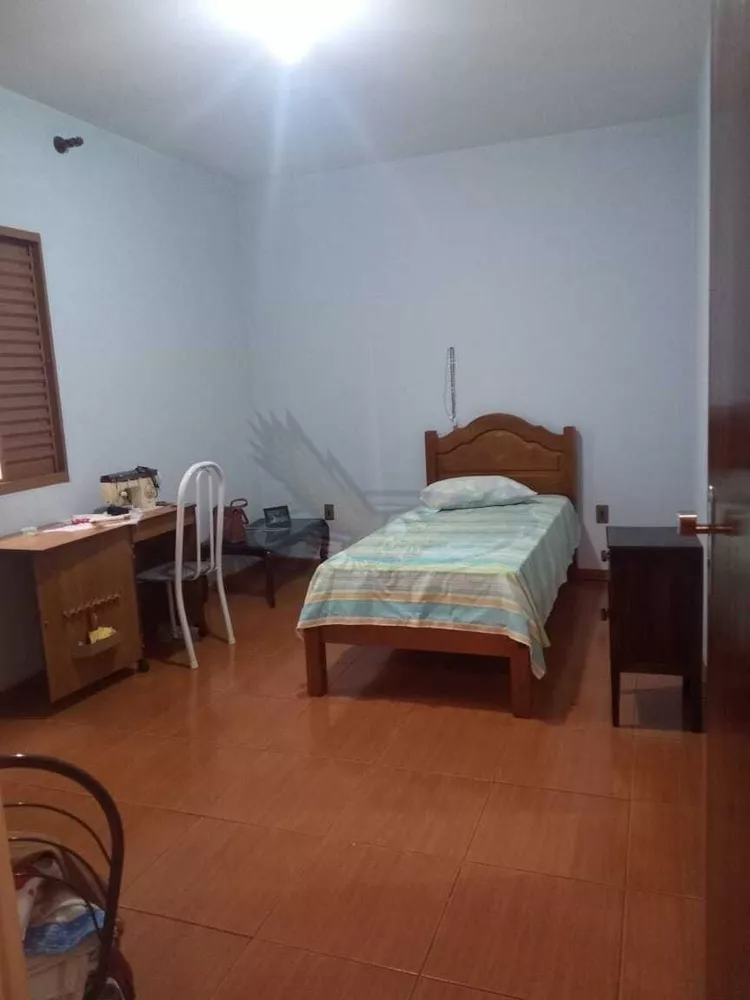 Casa, 4 quartos, 192 m² - Foto 4