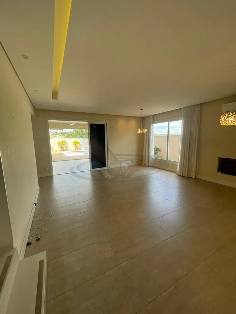 Casa, 4 quartos, 338 m² - Foto 1
