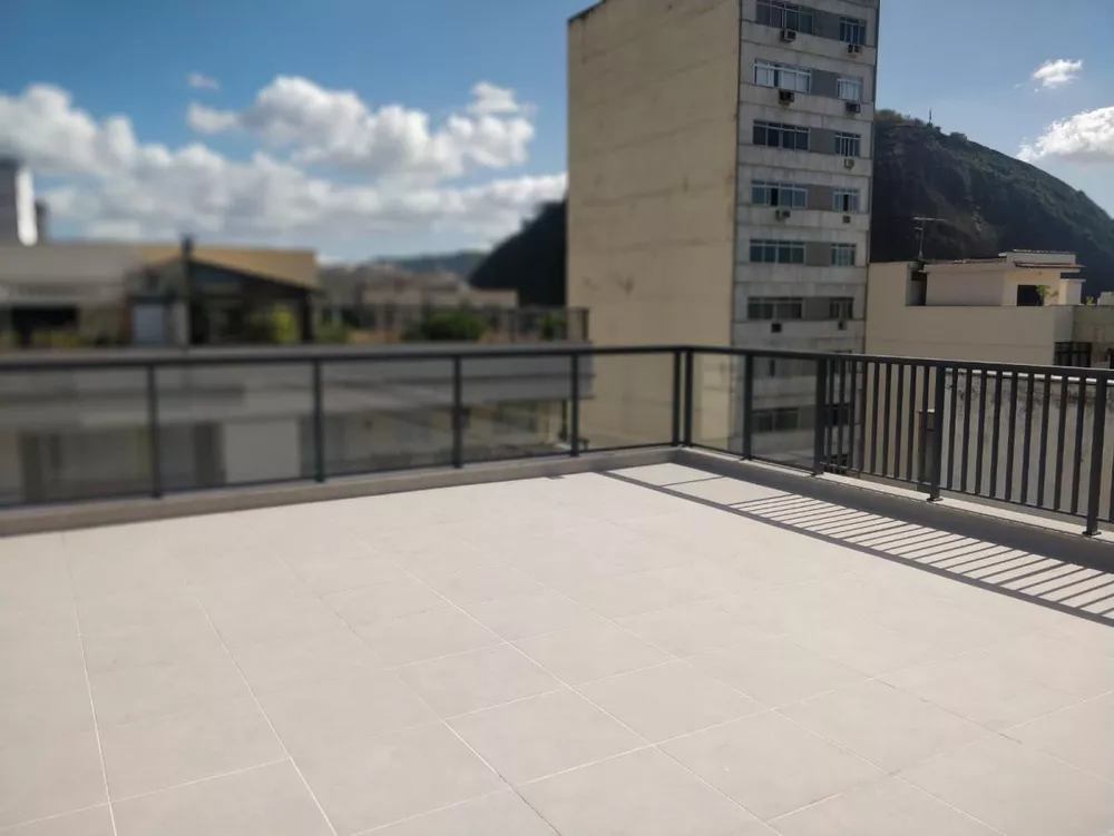 Cobertura, 4 quartos, 221 m² - Foto 2