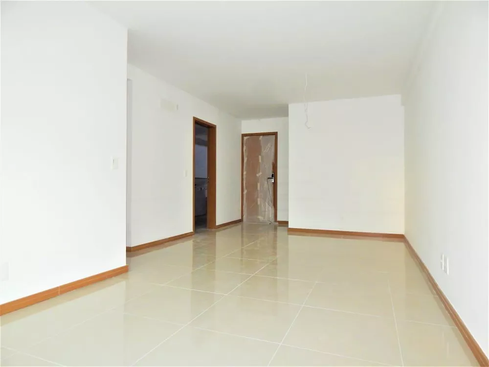 Apartamento à venda com 3 quartos, 104m² - Foto 7