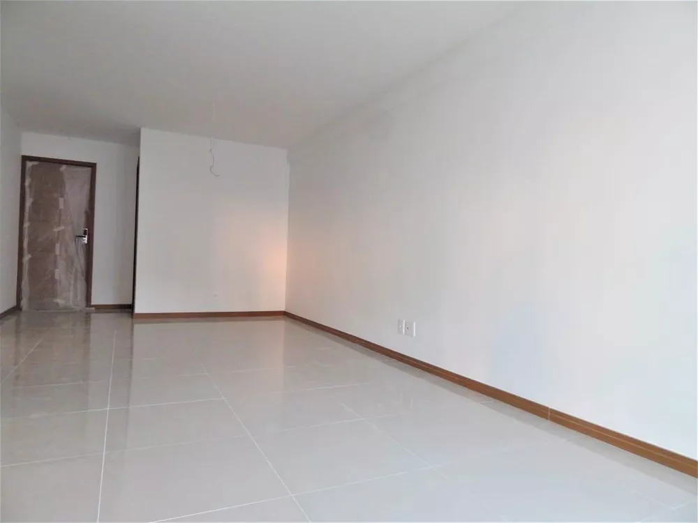 Apartamento à venda com 3 quartos, 104m² - Foto 8