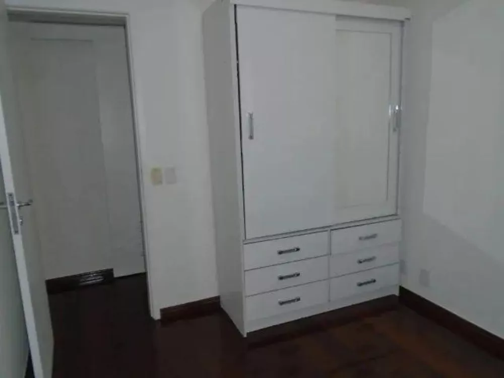 Apartamento à venda com 2 quartos, 75m² - Foto 8