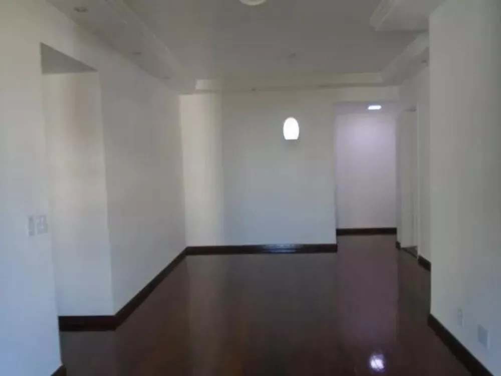 Apartamento à venda com 2 quartos, 75m² - Foto 13