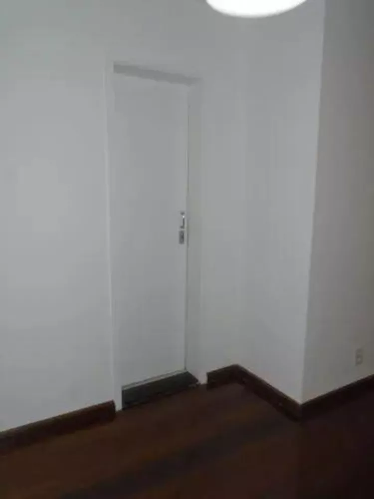 Apartamento à venda com 2 quartos, 75m² - Foto 6