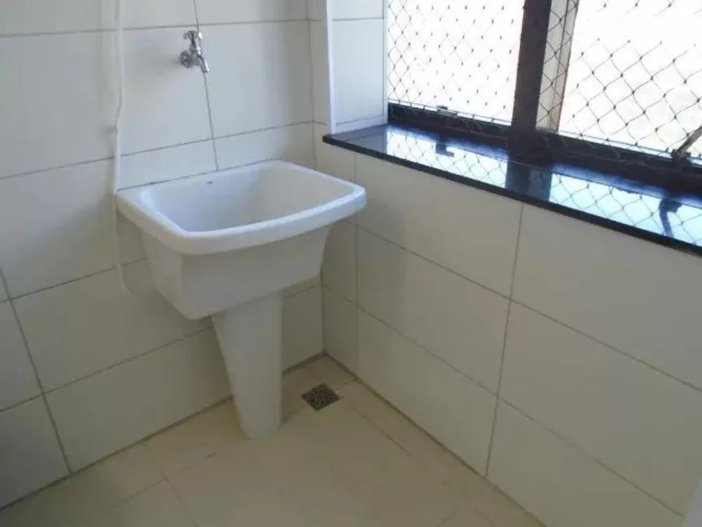 Apartamento à venda com 2 quartos, 75m² - Foto 15