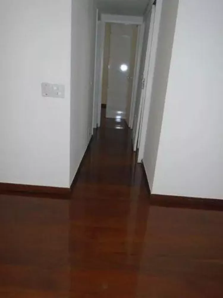 Apartamento à venda com 2 quartos, 75m² - Foto 9