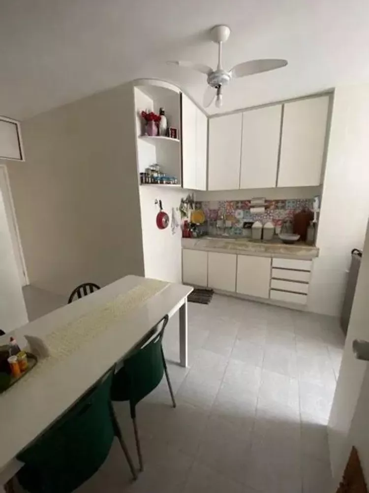 Apartamento à venda com 3 quartos, 145m² - Foto 21