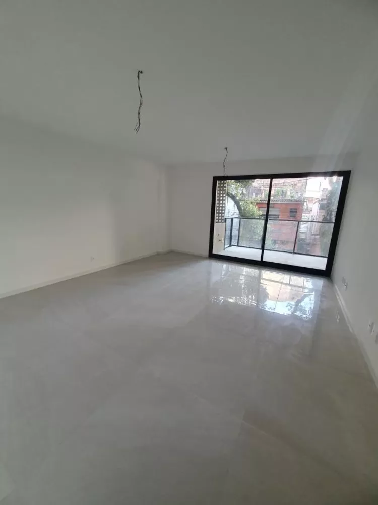 Apartamento, 3 quartos, 133 m² - Foto 2