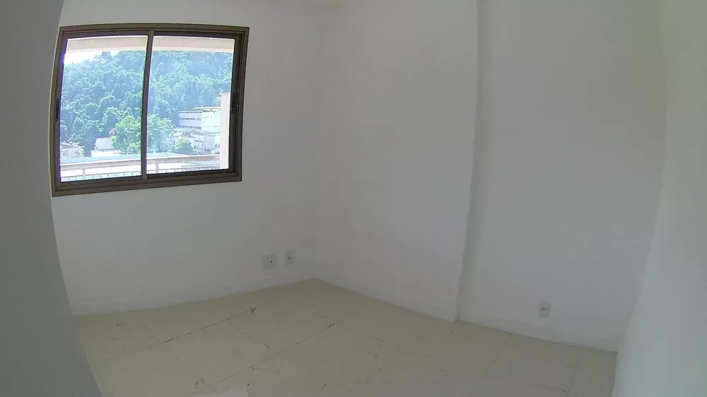 Apartamento à venda com 3 quartos, 110m² - Foto 13