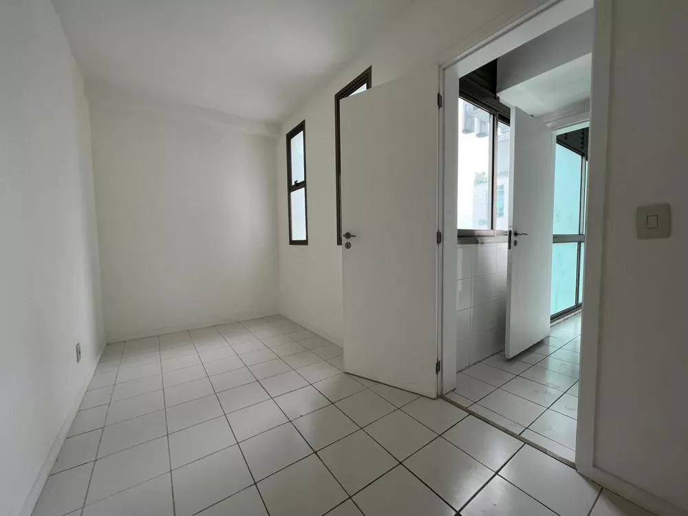 Apartamento à venda com 4 quartos, 376m² - Foto 3