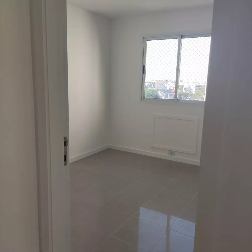 Apartamento à venda com 3 quartos, 96m² - Foto 3