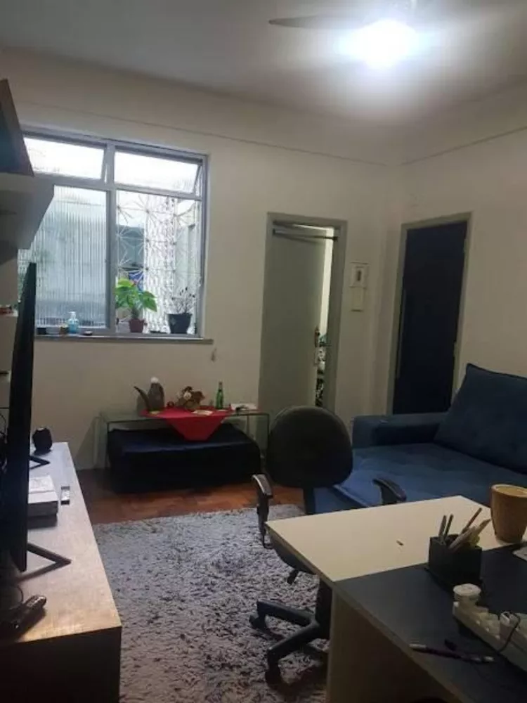 Apartamento à venda com 2 quartos, 65m² - Foto 2