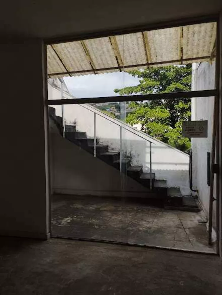 Sala-Conjunto, 2330 m² - Foto 6