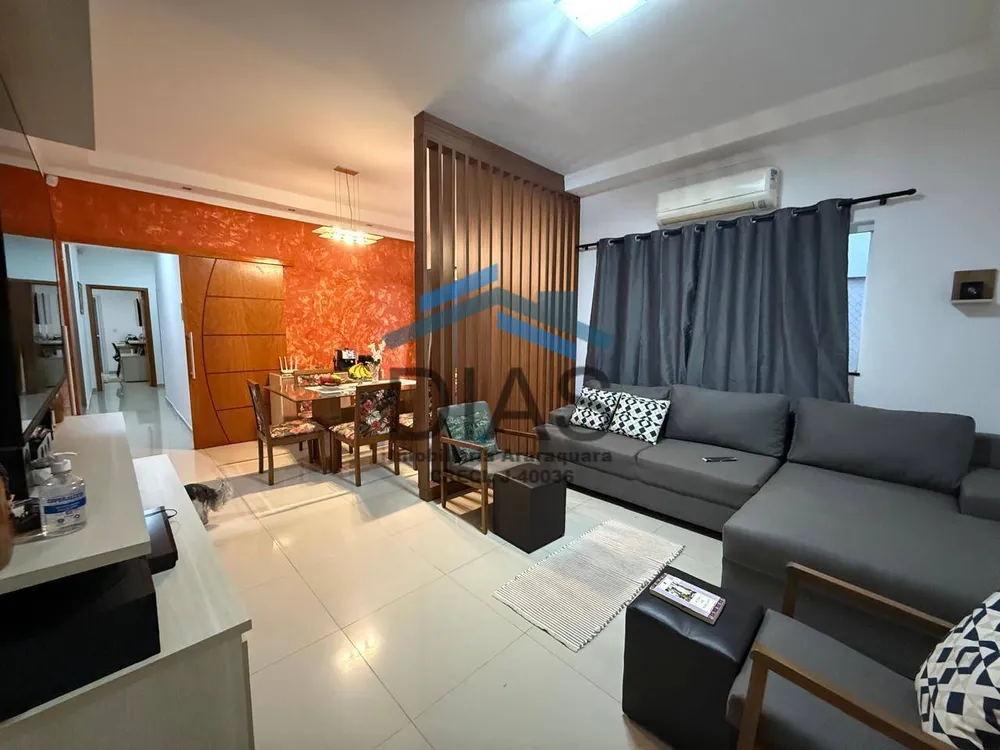 Casa, 3 quartos, 131 m² - Foto 1