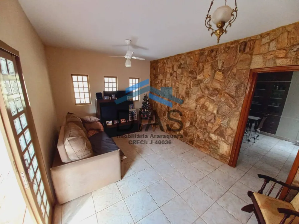 Casa, 3 quartos, 248 m² - Foto 1