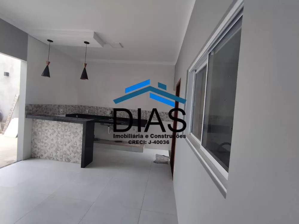 Casa à venda com 3 quartos, 177m² - Foto 4