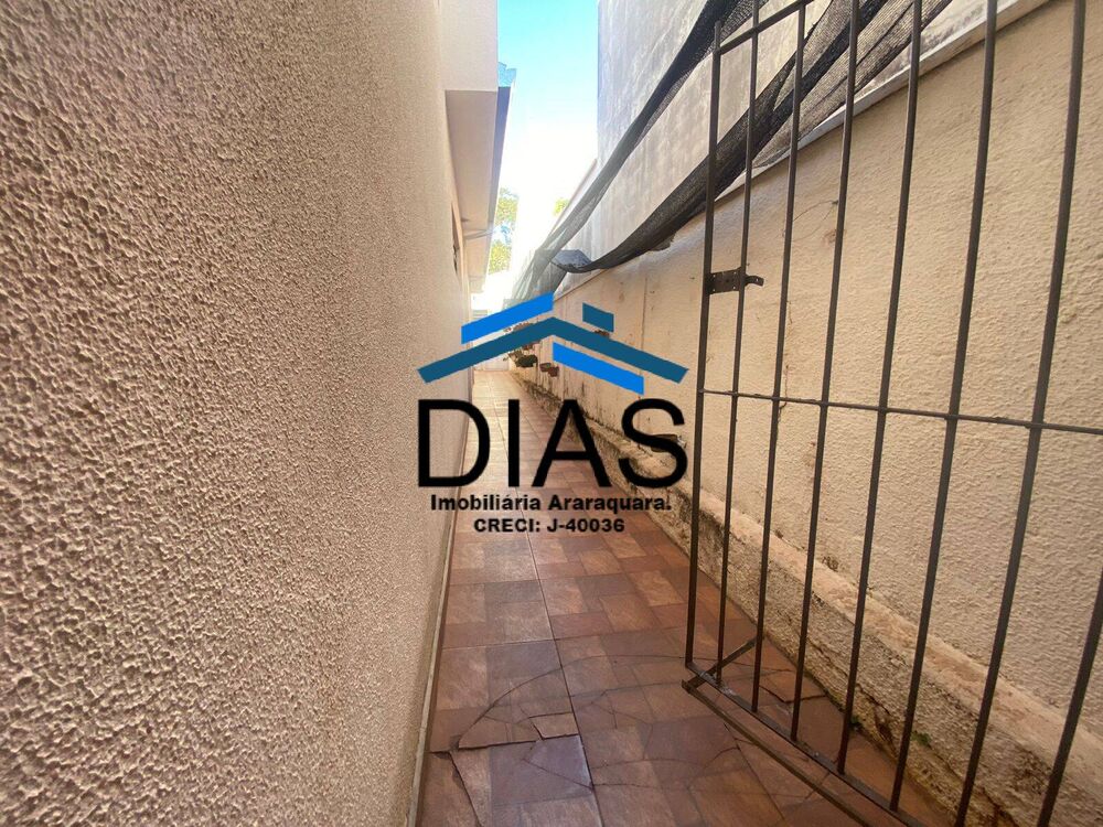 Casa, 2 quartos, 219 m² - Foto 1