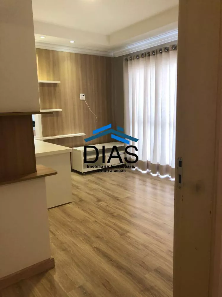 Apartamento à venda com 2 quartos, 64m² - Foto 1