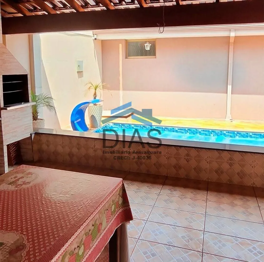 Casa, 4 quartos, 210 m² - Foto 1