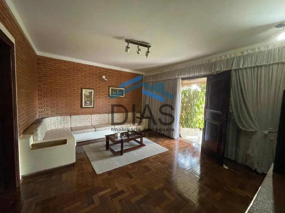 Casa, 3 quartos, 236 m² - Foto 3