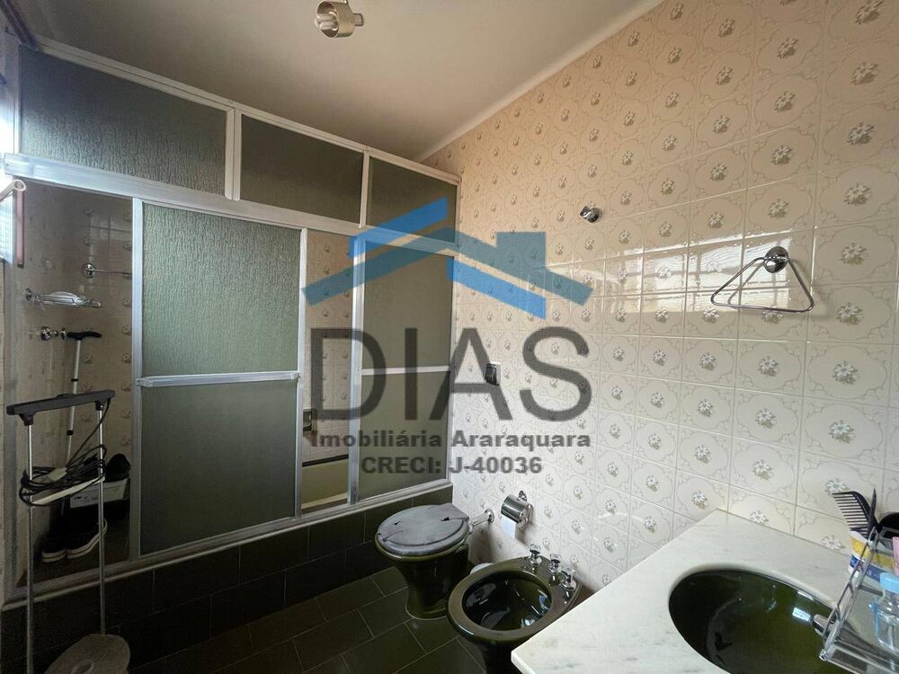 Casa, 3 quartos, 236 m² - Foto 2