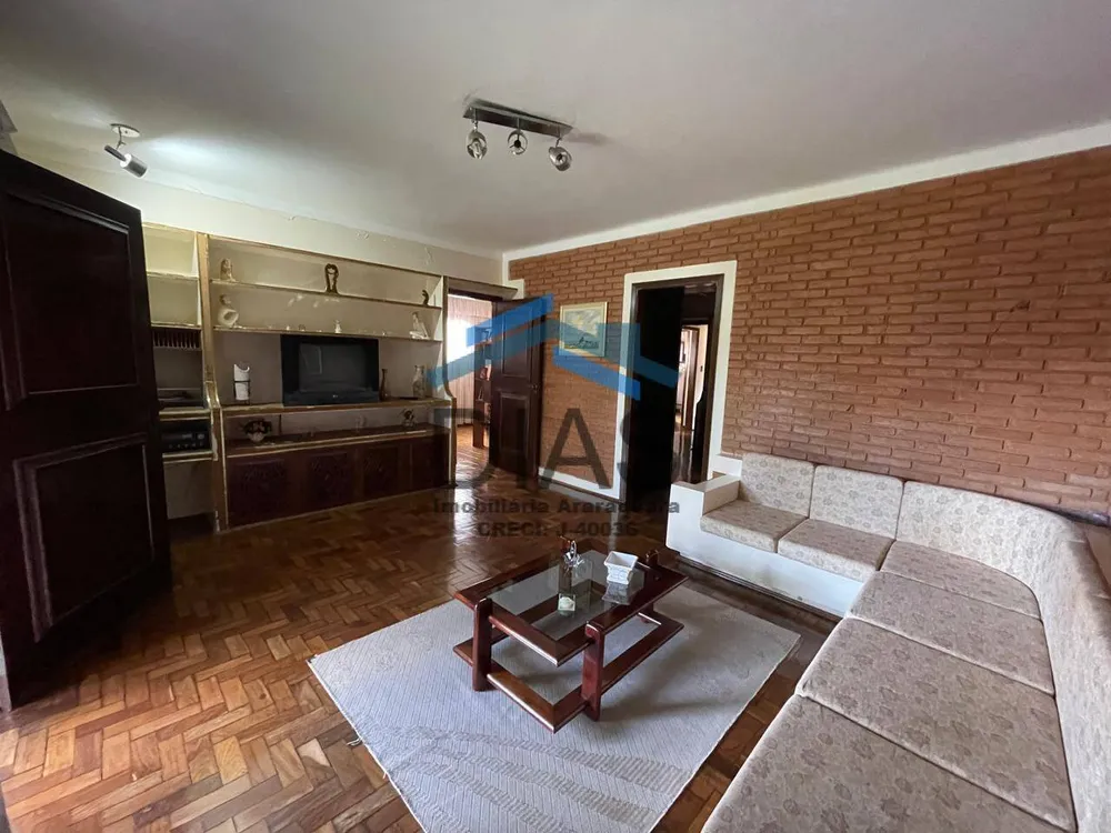 Casa, 3 quartos, 236 m² - Foto 2
